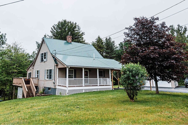 Photo - 38 Heron Cove Ln