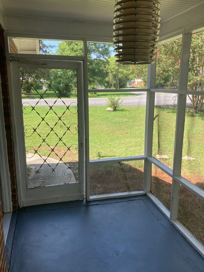 Photo - 326 N Elm St NW Unit 326 N Elm St B