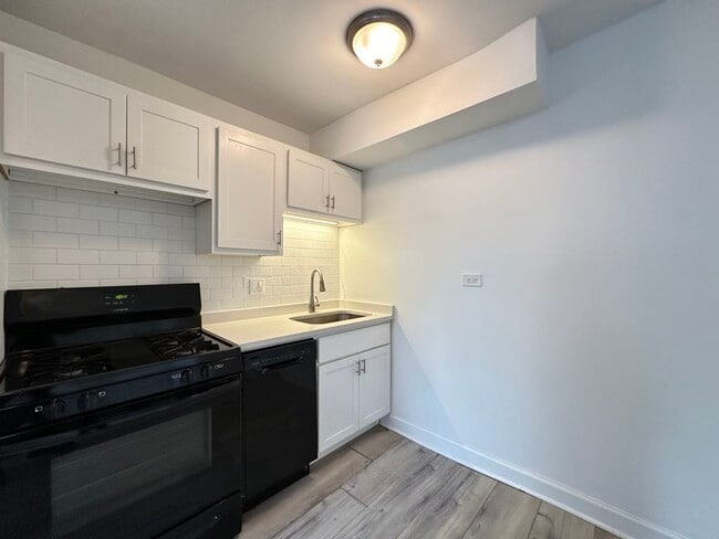 Photo - 5710 N Winthrop Ave Unidad 7G