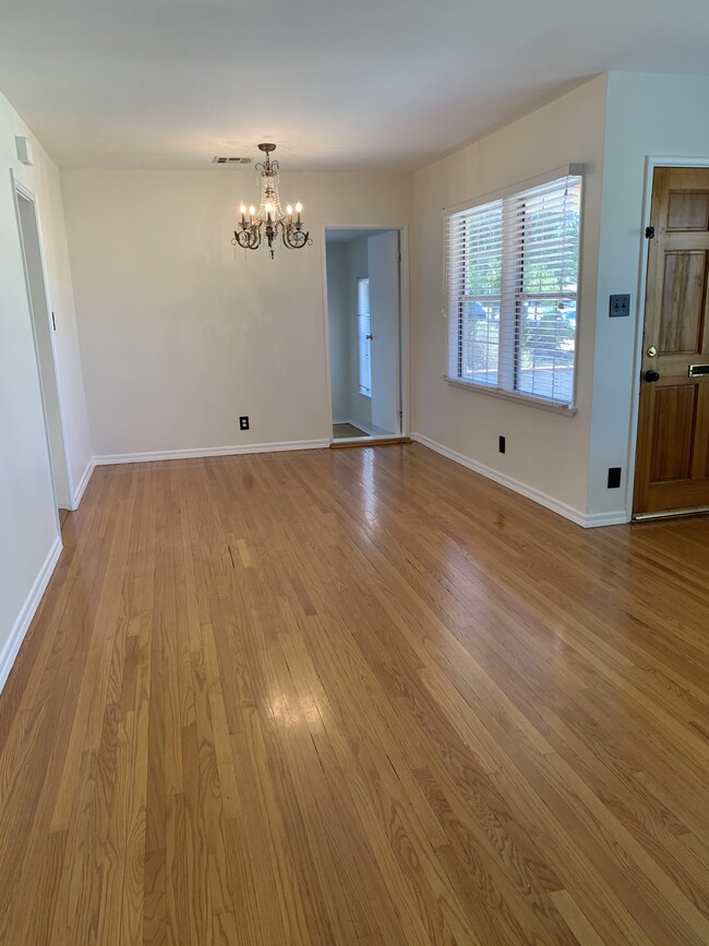 Photo - 10760 Russett Ave