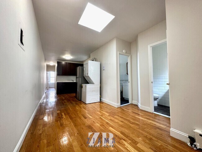 Building Photo - 236 New York Ave Unit 4R Rental