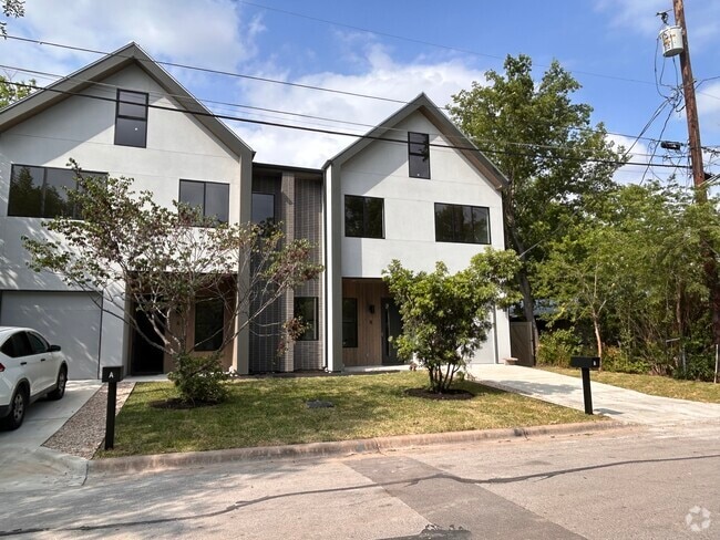 Building Photo - 500 Irma Dr Rental