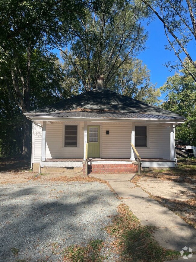 Building Photo - 229 Temple Ave Rental