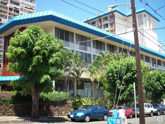 Building Photo - To register for the showing time below, no... Rental
