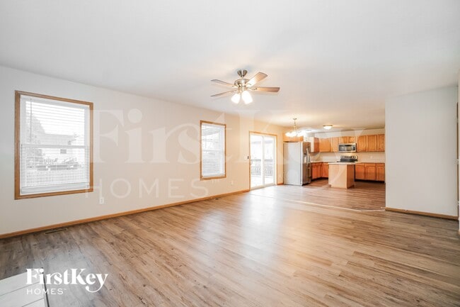 Photo - 1211 Sassafras Ln