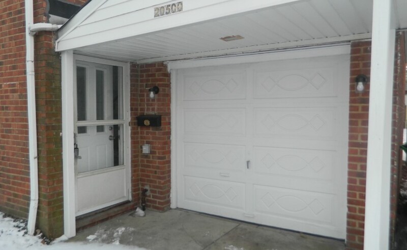 Photo - 20500 Priday Ave