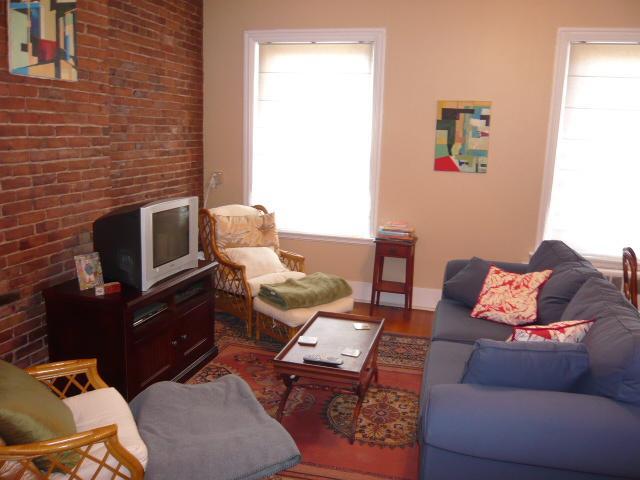Photo - 435 Hanover St Unit 3D