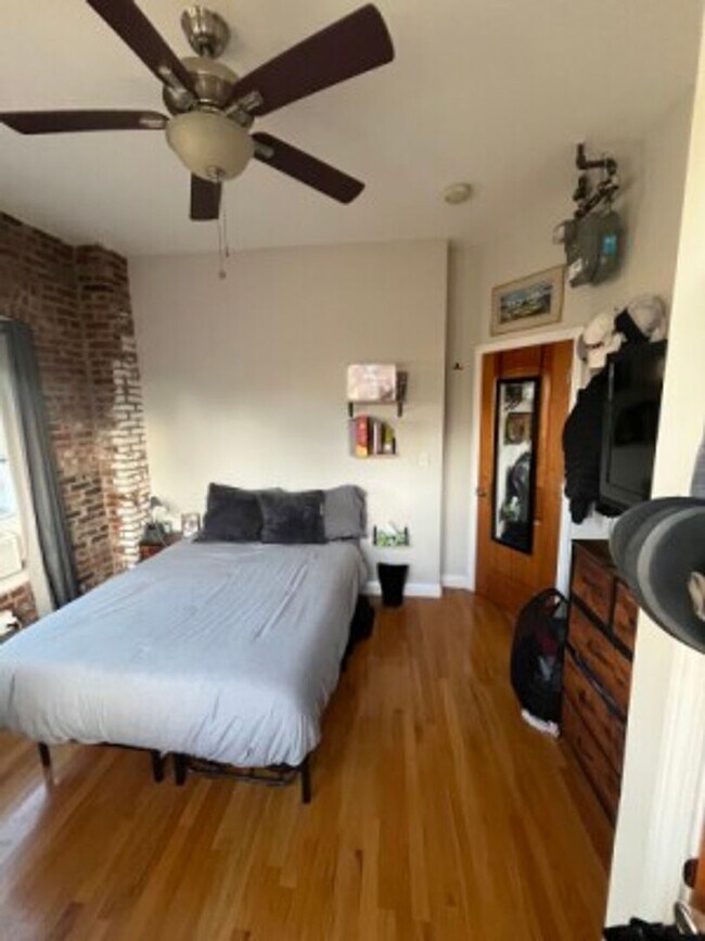 Photo - Renovated North End 4 Bed/2 Bath on Fleet St.  STUDENT FRIENDLY, AVAILABLE SEPT 1ST!!!!
