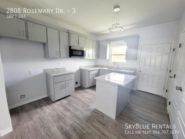 Photo - 2808 Rosemary Dr Unit 3
