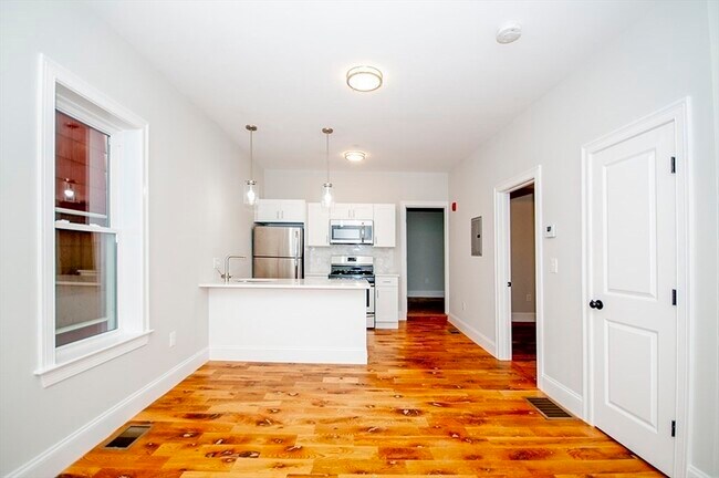 Photo - 205 Marion St Unit 2