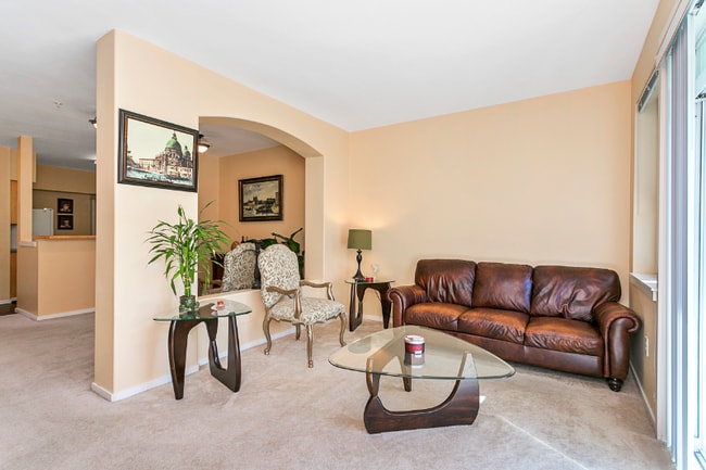 Photo - 2009 196th St SE Unidad D202