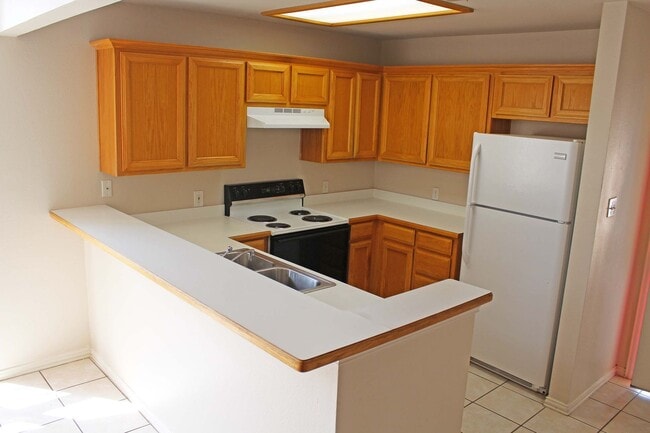 Photo - Great 3 Bdrm 2 Bath 1/2 Duplex in Denton Tx