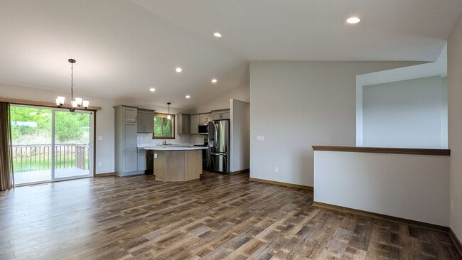 Photo - 4 bedroom, 3 bathroom Home