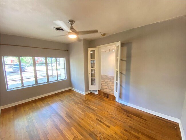 Photo - 1211 Bentwood Rd