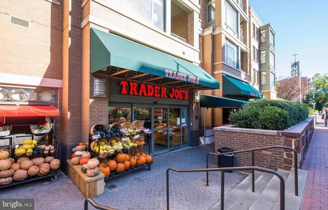 Photo - 955 26th St NW Unidad 506