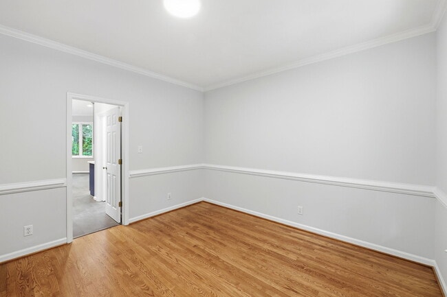 Photo - 121 Waverly Forest Ln