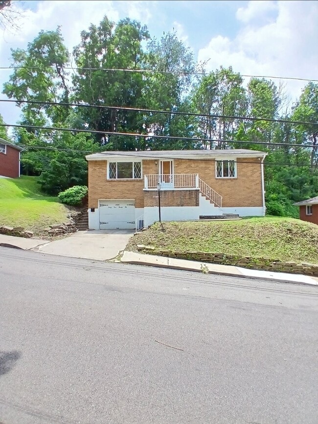 Building Photo - 3422 Steele St
