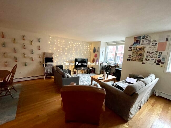 Photo - 1430 Tremont St Unit B