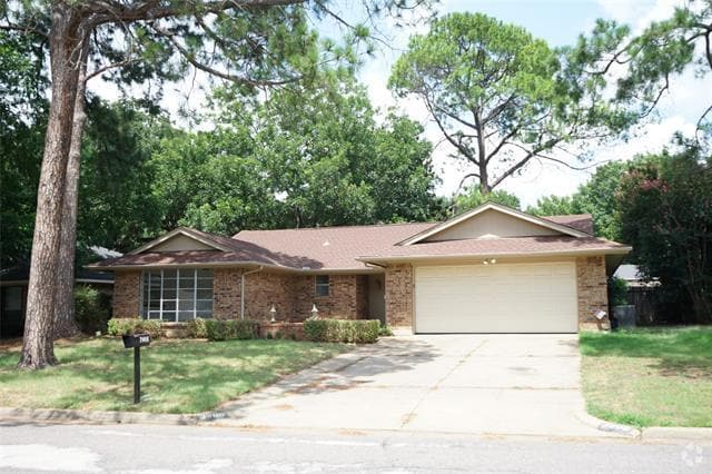 Building Photo - 3905 Glenbrook Dr Rental