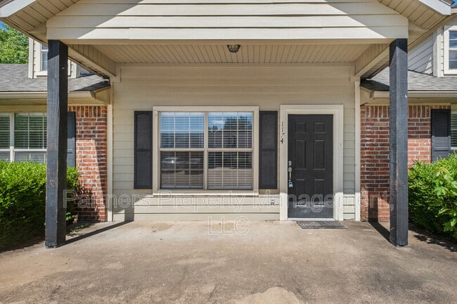 Photo - 1174 W Hendrix St