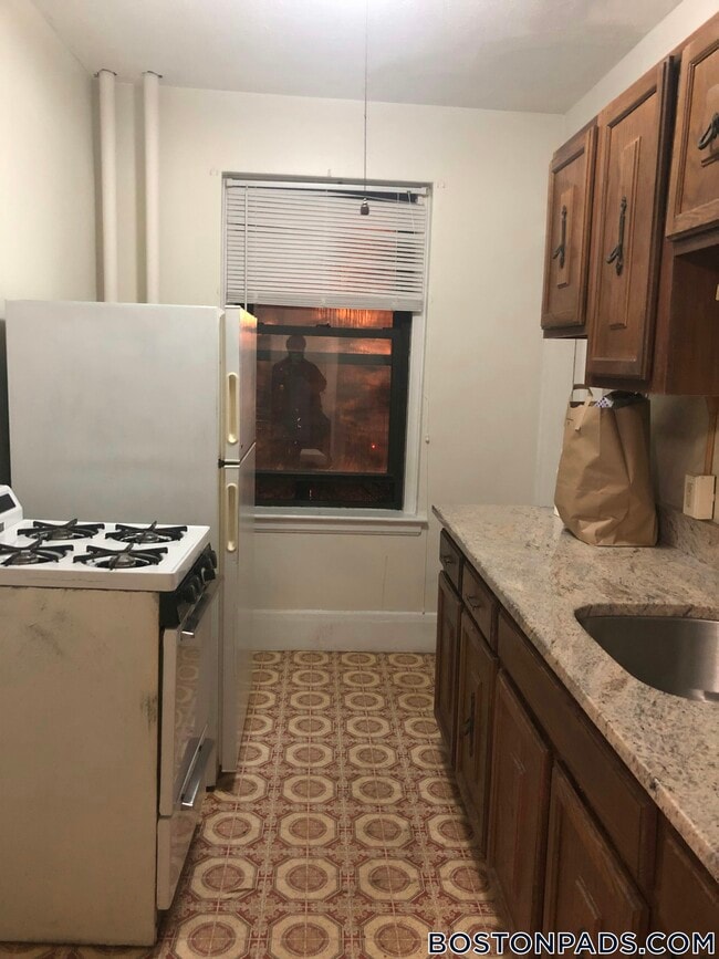 Photo - 349 Pleasant St Apartamento Unidad B3-6