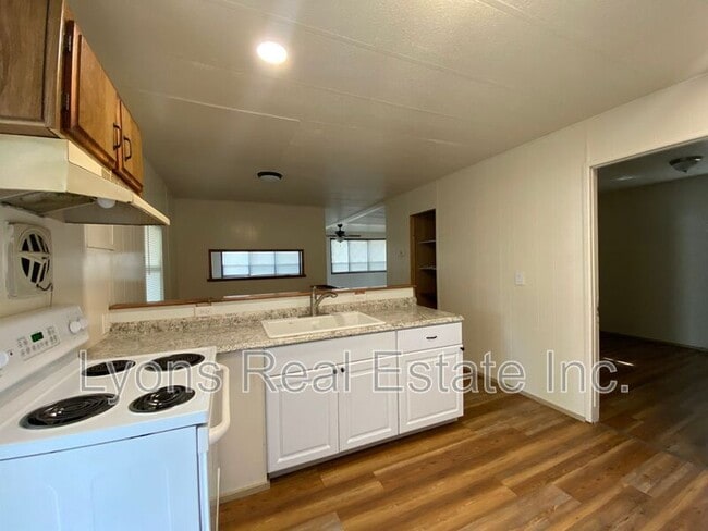 Photo - 2331 Gish Ln