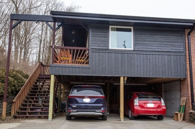 Photo - 7115 W 71st St