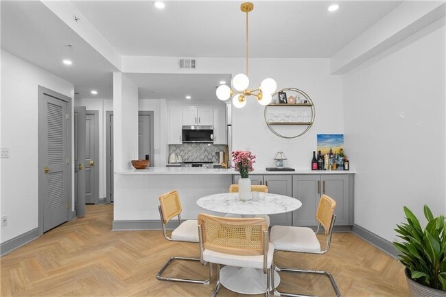 Photo - 1074 Peachtree Walk NE Unidad B320