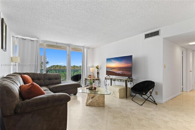 Photo - 100 Bayview Dr Unidad 307
