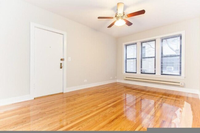 Photo - 2 bedroom in Chicago IL 60657