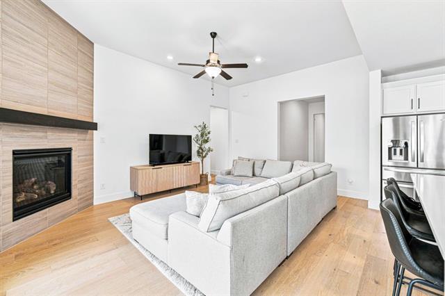 8716 Bur Oak Dr