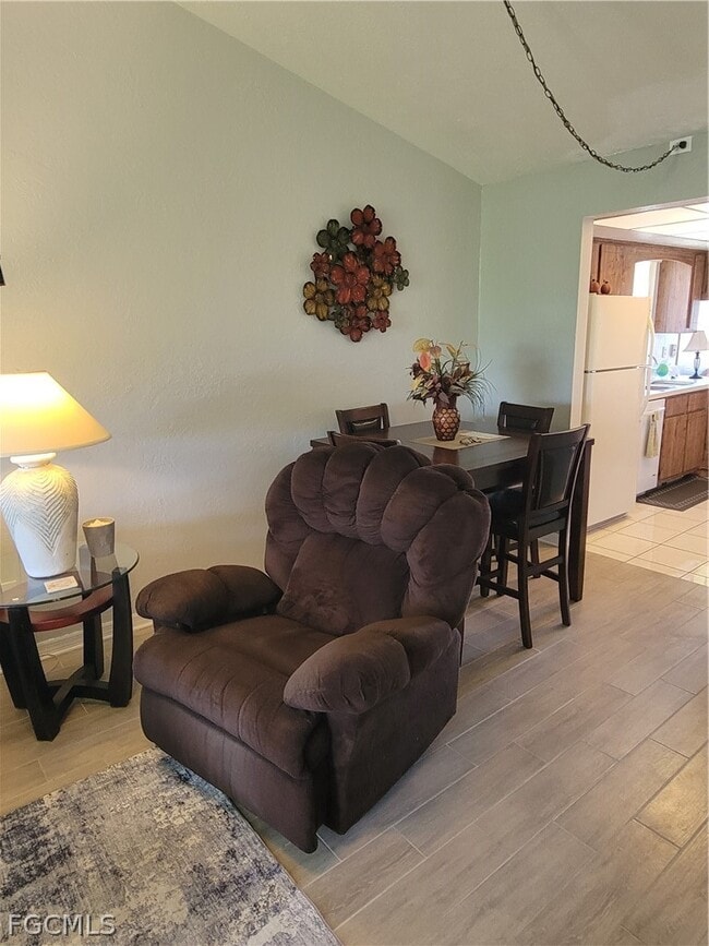 Building Photo - 15770 Windward Way Cir Unit 2205