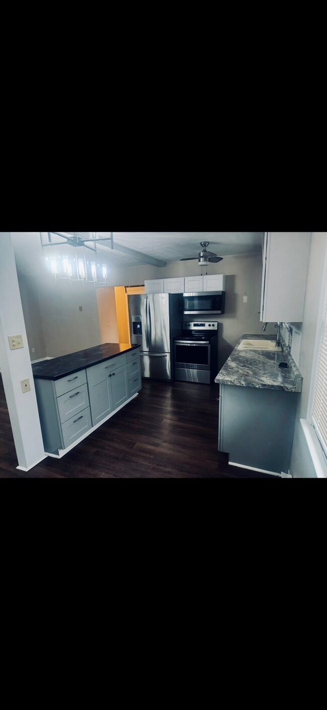 1125 Algonquin Dr Unit A