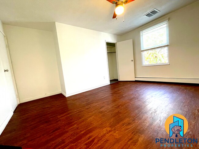 Photo - 525 E 13th St Unidad 3