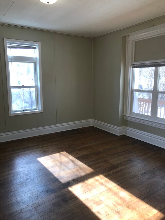 Photo - 218 E 5th St Unit 1