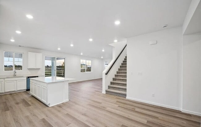 Photo - 924 Steppe Ln