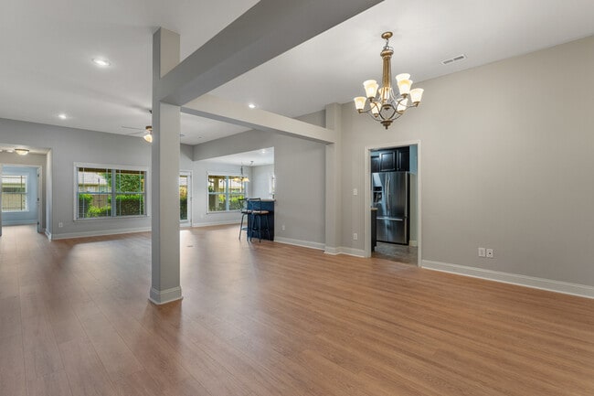 Photo - 323 Harbor Glen Dr SW