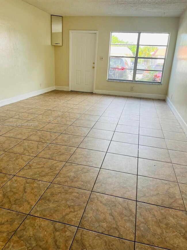 Photo - 7710 SW 10th St Unit 2