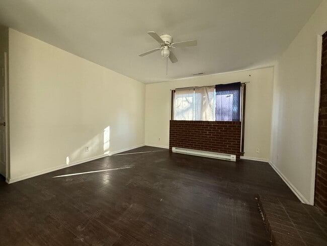 Photo - 3 Bedroom/1 Bath home for rent