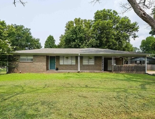 Building Photo - Coming Soon In Gardendale!!! Rental