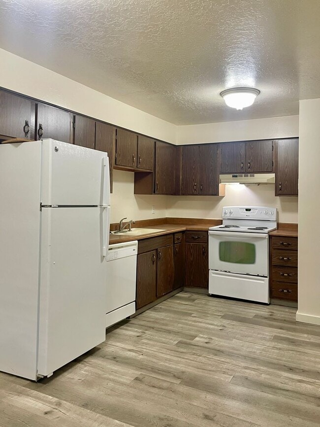 Photo - 188 N Pingree Ave Unidad GB 188 #2