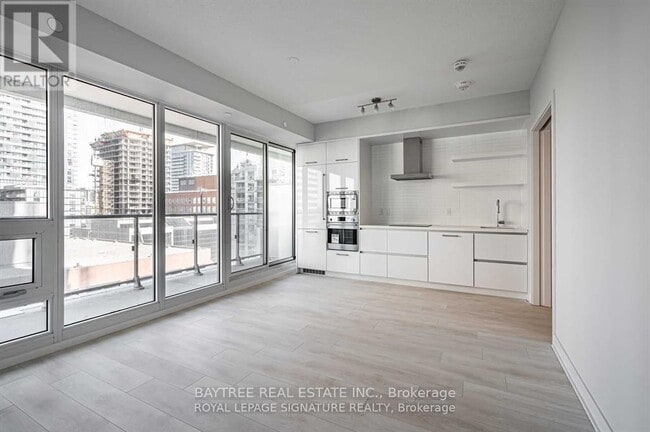 Photo - 2221 Yonge St Unit 1701