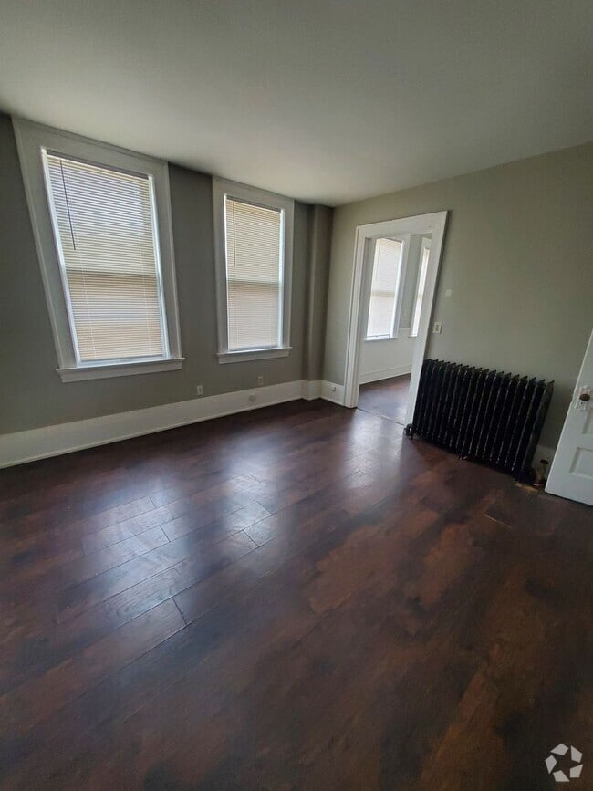 Building Photo - 2365-2367 S 7th St. (4 Unit) Rental