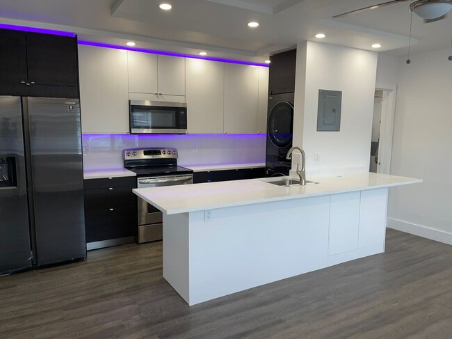 Photo - 1100 NE 9th Ave Unit 101