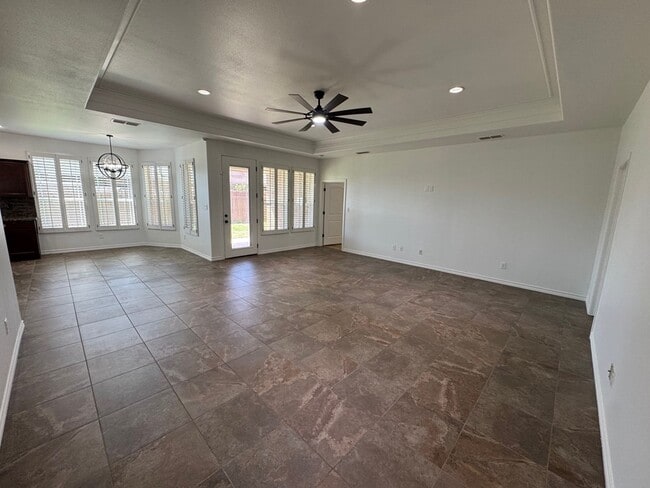 Photo - 7201 Donatello St