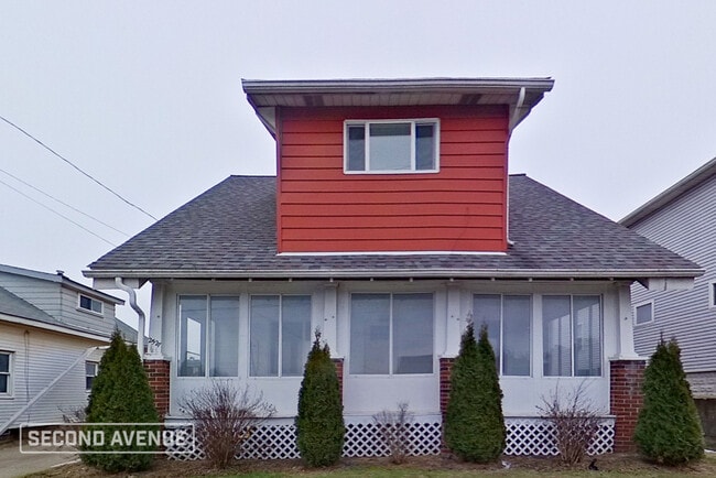 Building Photo - 2527 Mill St Rental