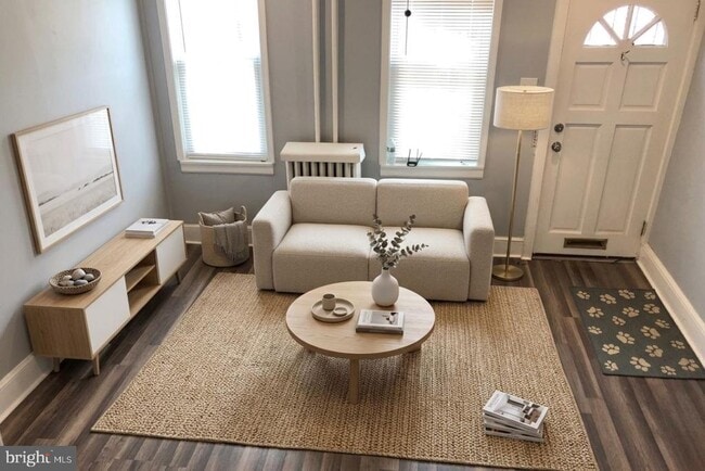 Building Photo - 107 E Pastorius St