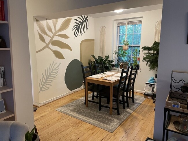 Photo - McLean Gardens, Washington, DC