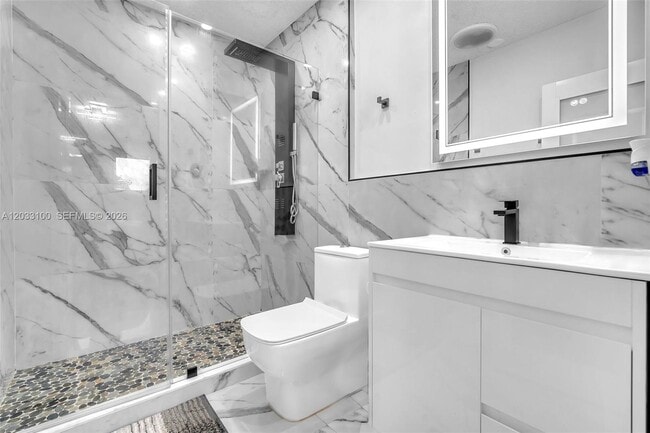 Photo - 380 W 30th St