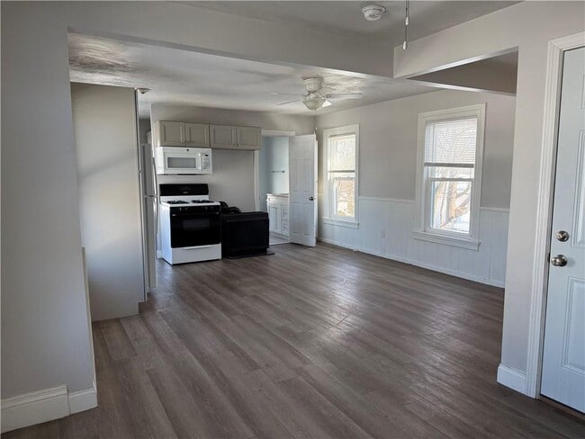 Photo - 251 High St Unidad 4